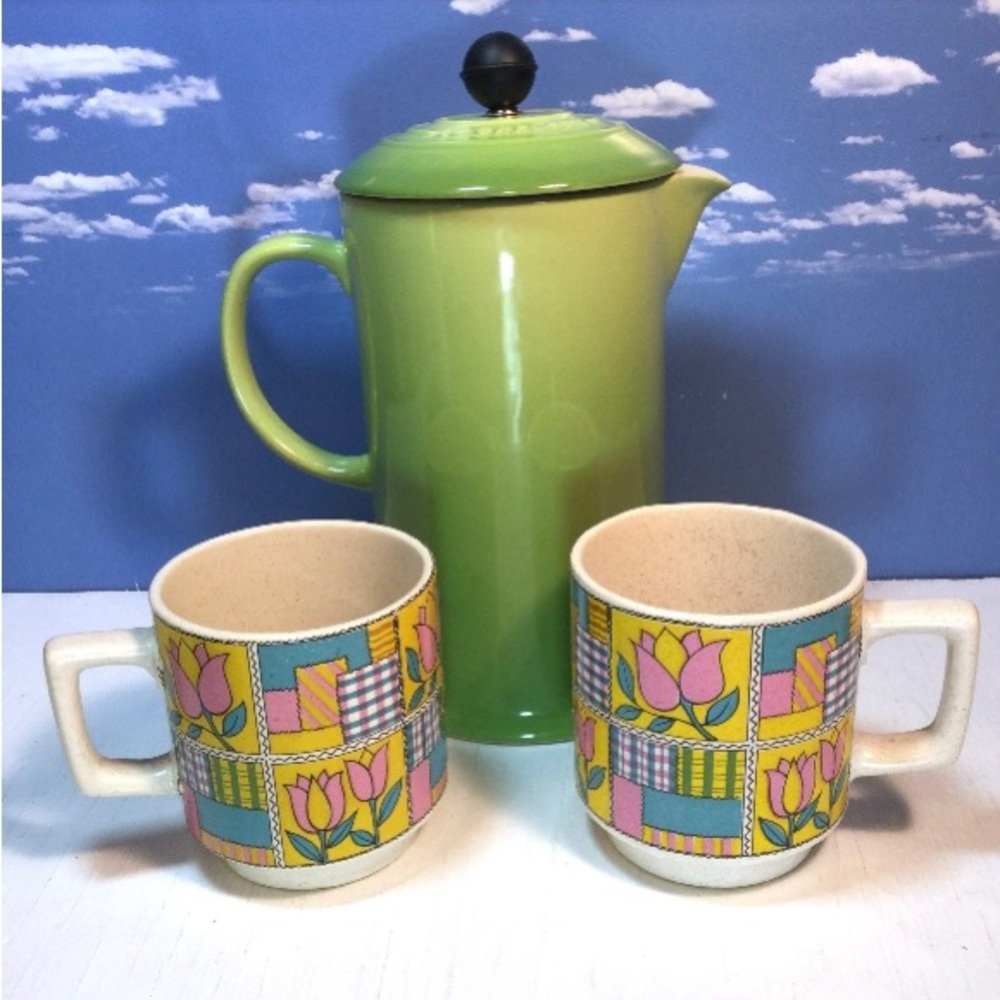 Retro Mugs vintage stacking mug pair Floral  gingham pink tulips yellow & blue